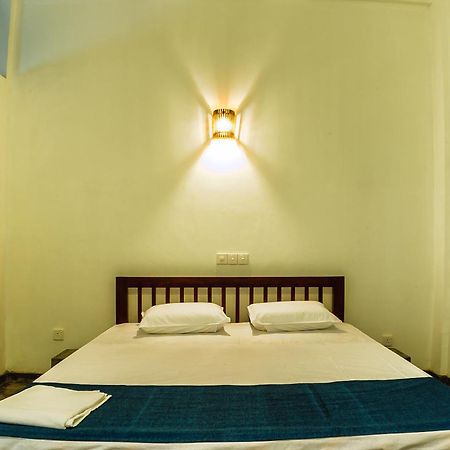 Colombo Beach Hostel Dehiwala-Mount Lavinia Kültér fotó