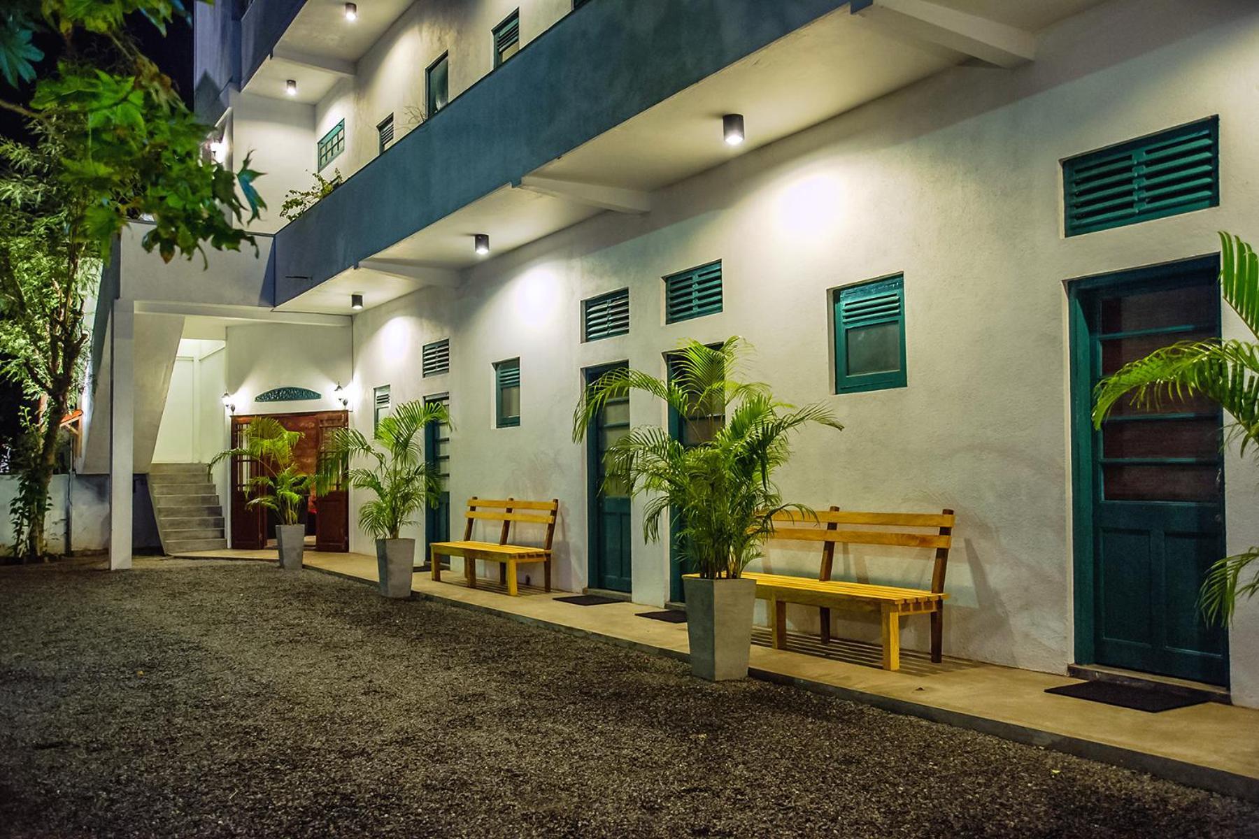 Colombo Beach Hostel Dehiwala-Mount Lavinia Kültér fotó